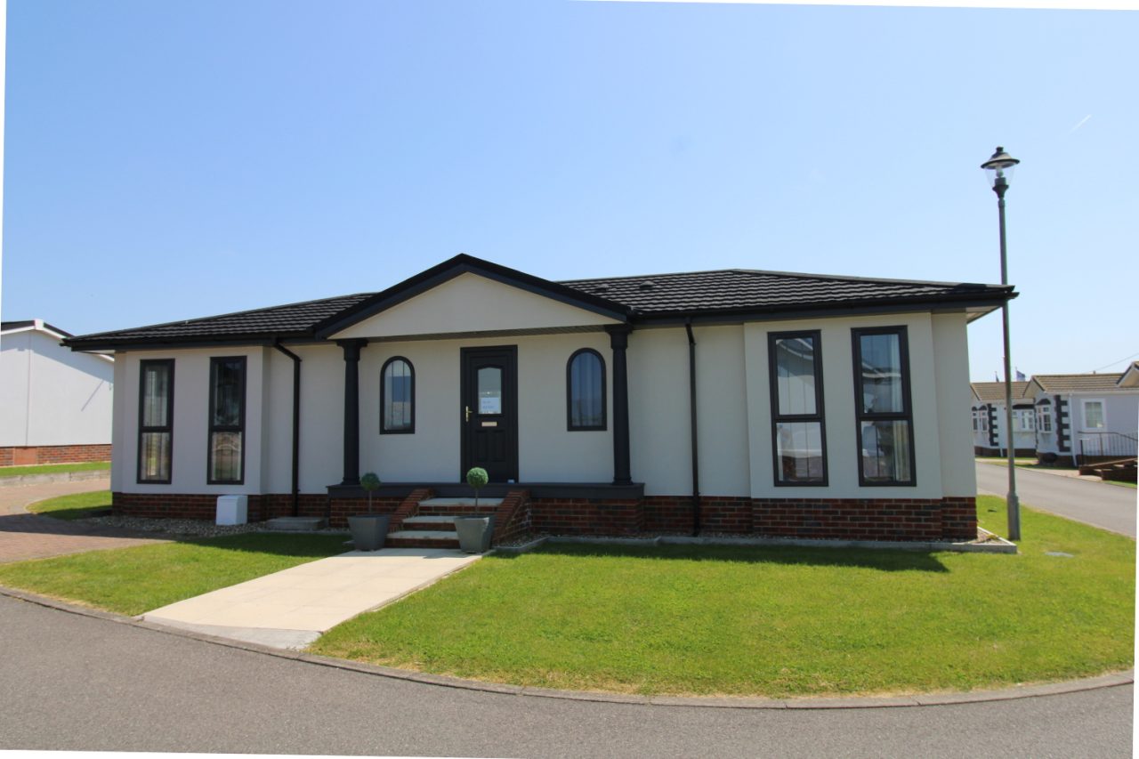 Tingdene Regency Classic Park Home For Sale, Whitstable Kent